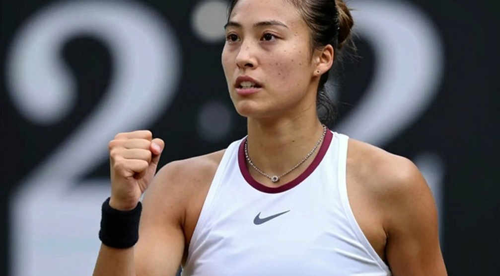 Án phạt không thắng được Monza: Antonelli chọn 'full attack' - canh bạc của tuổi trẻ