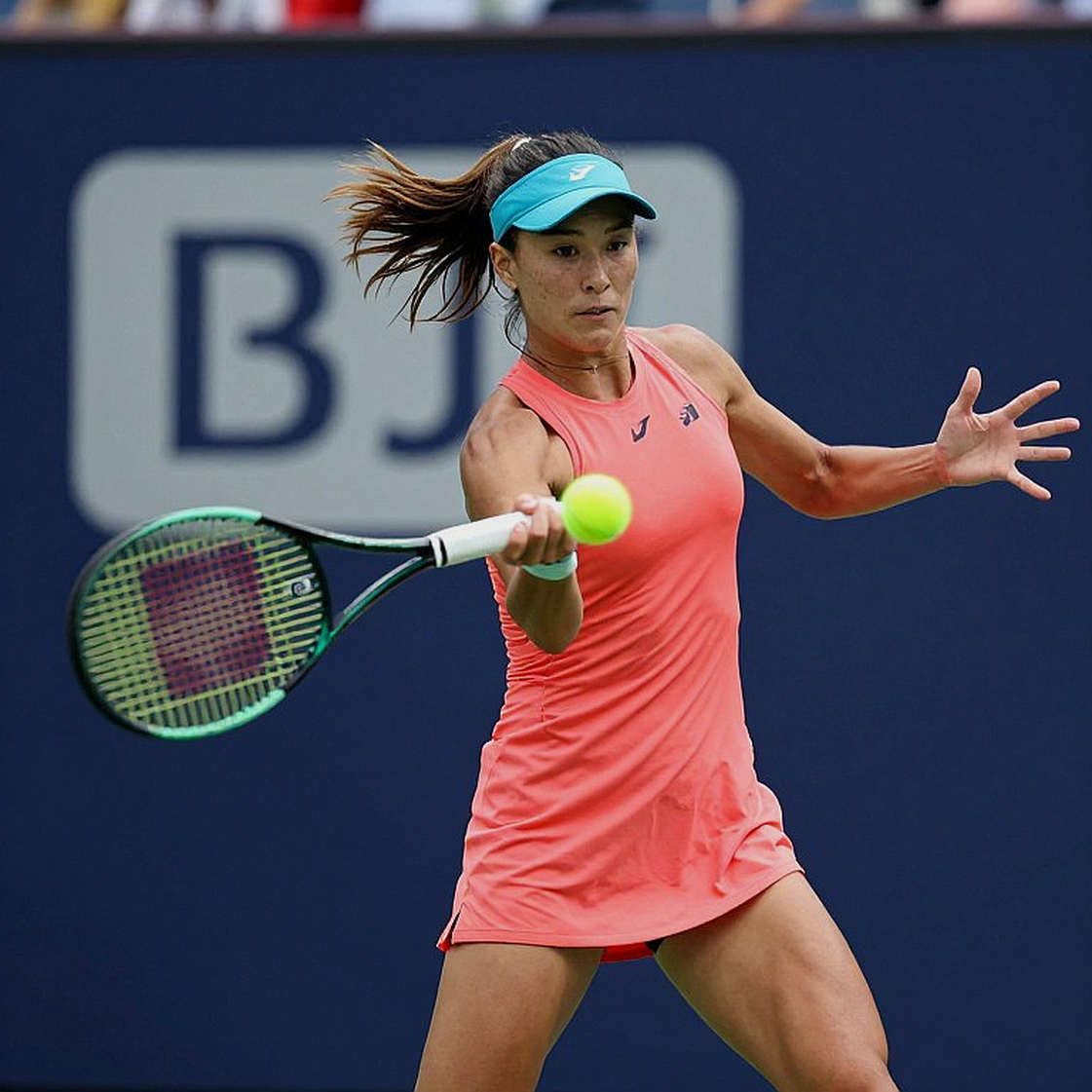 Sabalenka Advances Past Rakhimova in US Open Third Round, Defending Champion Eyes Three-Peat