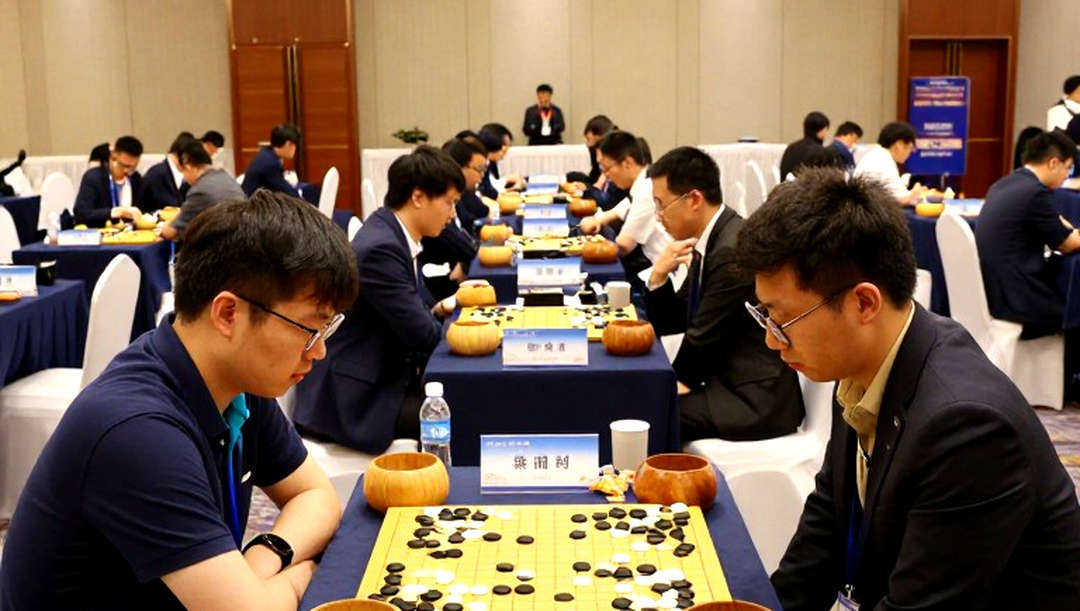 Cậu bé 15 tuổi Yagiz Kaan Erdogmus - Kỷ lục tuổi trẻ chinh phục Elo 2716, tham vọng 2900 của Mamedyarov