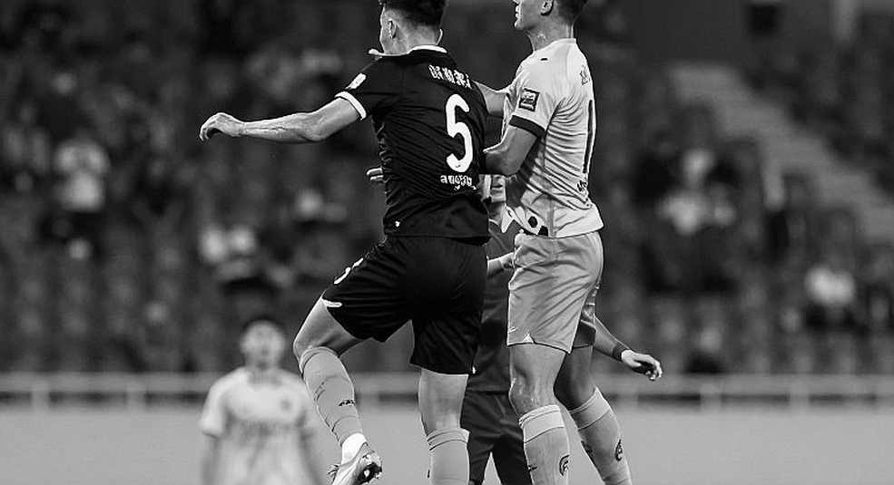 Thất bại ở phòng khám: Bảy triệu euro của PSV mắc kẹt nơi Adamo Nagalo